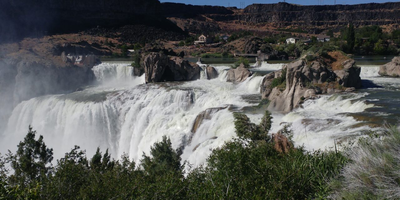 Twin Falls – boondocking in Walmart